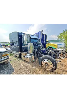 PETERBILT 389 Rebuilders