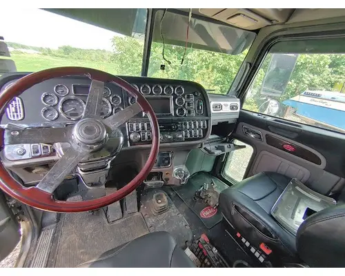 PETERBILT 389 Rebuilders