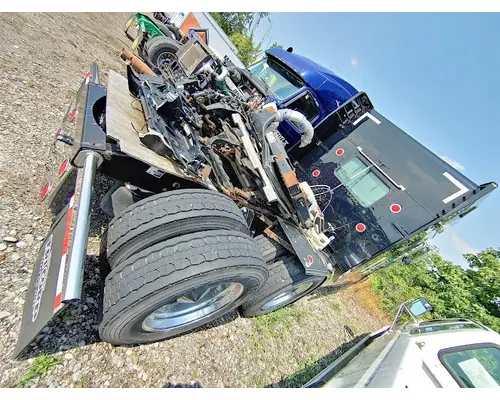 PETERBILT 389 Rebuilders