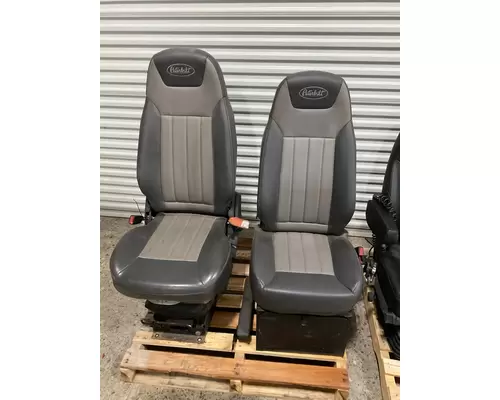 PETERBILT 389 Seat, Front