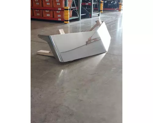 PETERBILT 389 Sun Visor (External)
