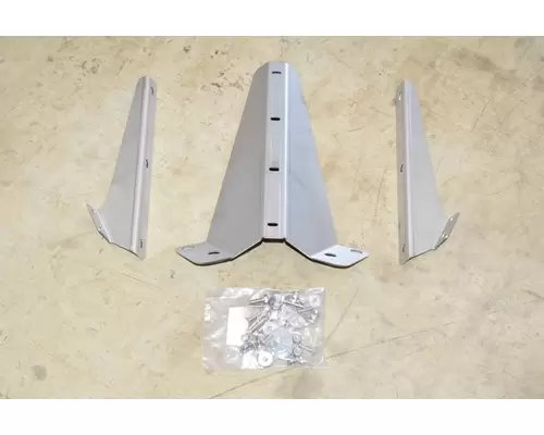 PETERBILT 389 Sun Visor (External)