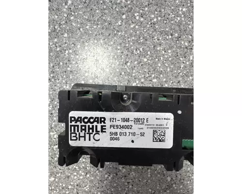 PETERBILT 389 Temperature Control