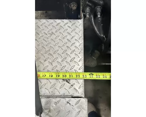 PETERBILT 389 Tool Box