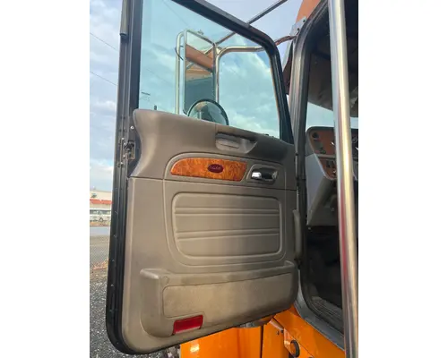 PETERBILT 389 VEHICLE FOR SALE