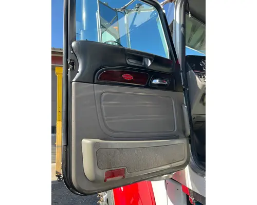 PETERBILT 389 VEHICLE FOR SALE