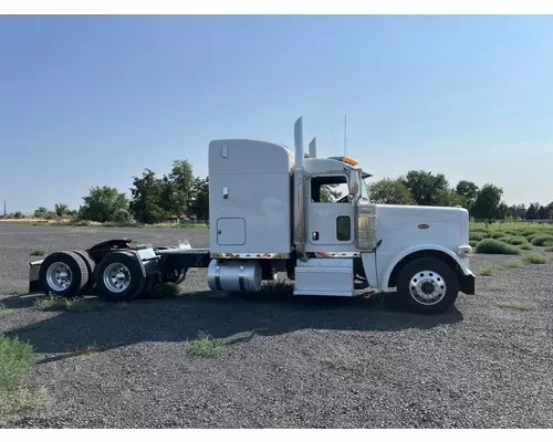 PETERBILT 389 Vehicle For Sale