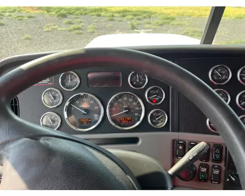 PETERBILT 389 Vehicle For Sale