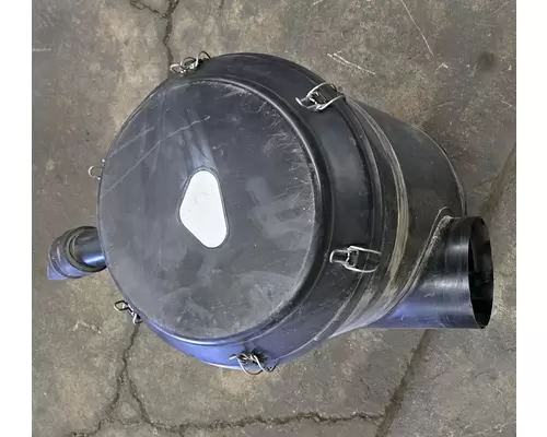 PETERBILT 520 Air Cleaner