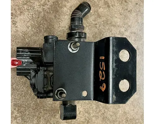 PETERBILT 520 AirBrake Relay Valve Assembly