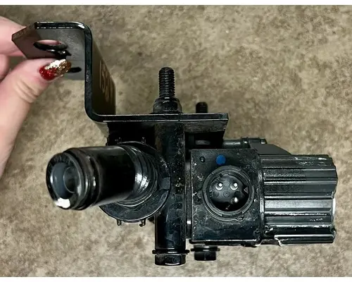 PETERBILT 520 AirBrake Relay Valve Assembly
