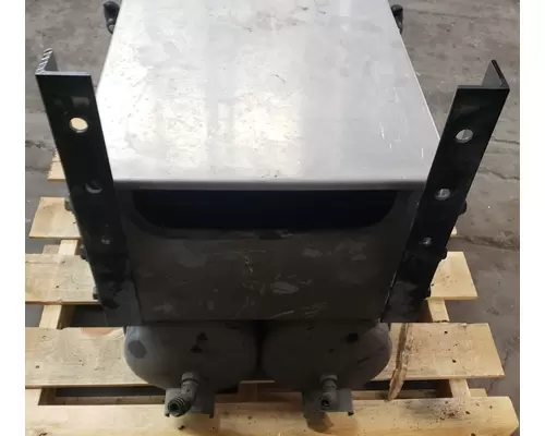 PETERBILT 520 Battery Box