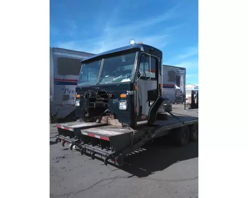 PETERBILT 520 CAB