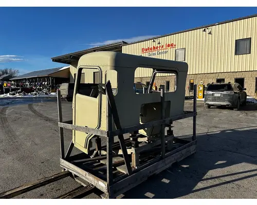 PETERBILT 520 Cab