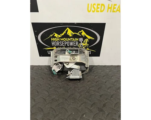PETERBILT 520 Door Handle