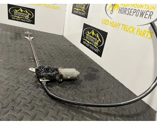 PETERBILT 520 Door Window Regulator, Front