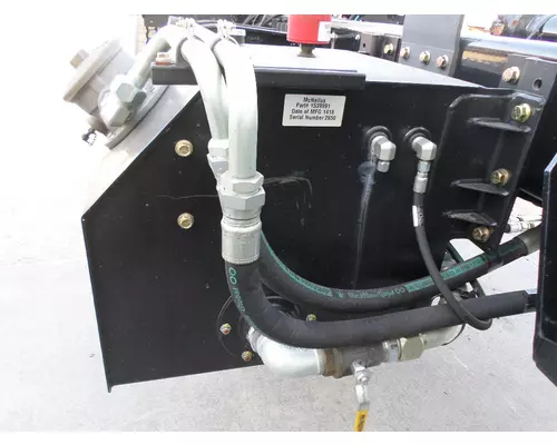 PETERBILT 520 HYDRAULIC TANK