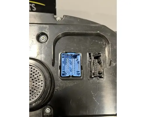 PETERBILT 520 Instrument Cluster