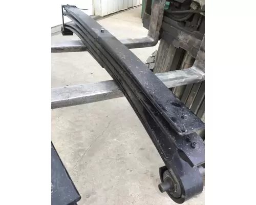 PETERBILT 520 LEAF SPRING, FRONT