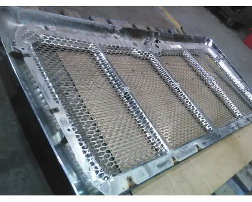 PETERBILT 536 2021-2026 GRILLE