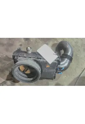 PETERBILT 536 AIR CLEANER