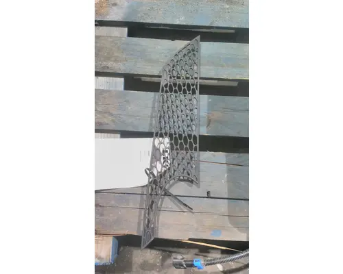 PETERBILT 536 AIR INTAKE LOUVERCOVER