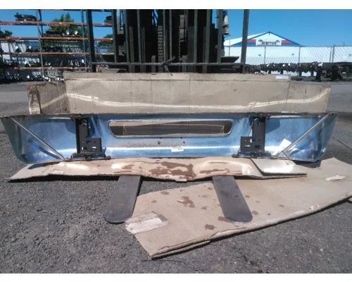 PETERBILT 536 BUMPER ASSEMBLY, FRONT