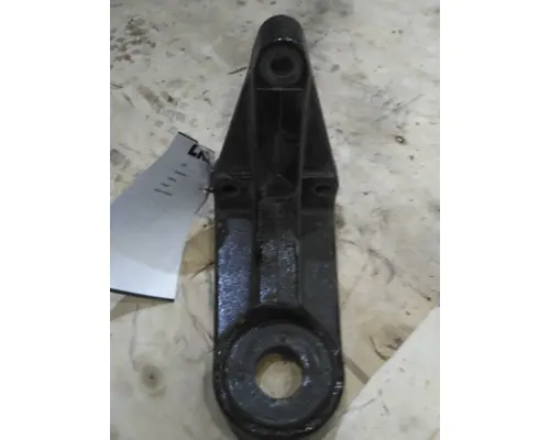 PETERBILT 536 CAB MOUNT,BRACKET