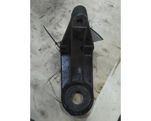 PETERBILT 536 CAB MOUNT,BRACKET