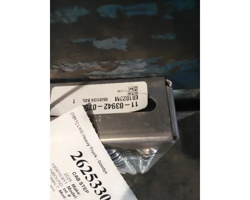PETERBILT 536 CAB STEP