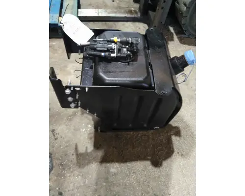 PETERBILT 536 DEF TANK