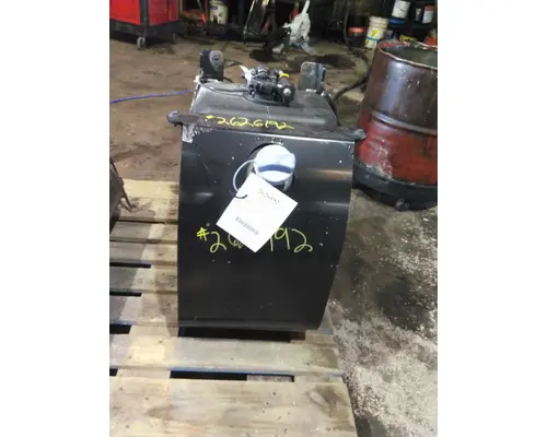 PETERBILT 536 DEF TANK