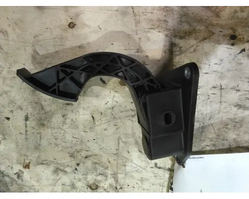 PETERBILT 536 FOOT PEDAL