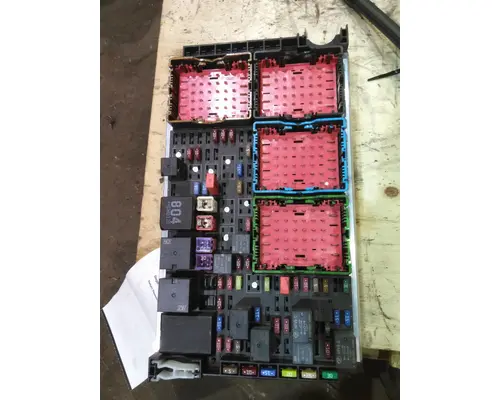 PETERBILT 536 FUSE BOX