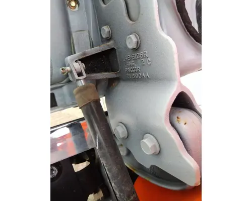 PETERBILT 536 HOOD BRACKET