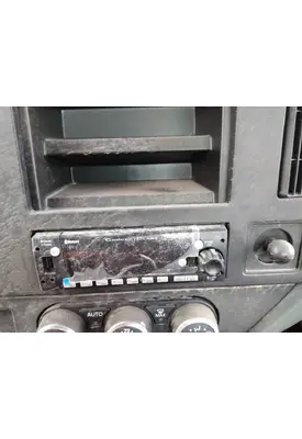 PETERBILT 536 RADIO AM/FM/BLUETOOTH