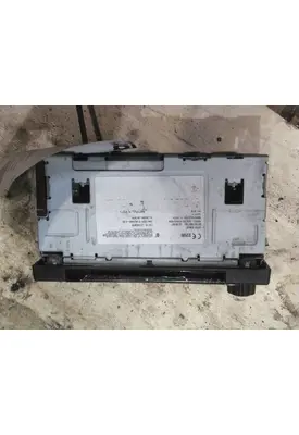 PETERBILT 536 RADIO AM/FM/BLUETOOTH