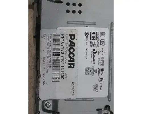 PETERBILT 536 RADIO AMFMBLUETOOTH
