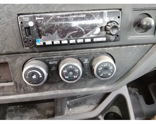 PETERBILT 536 TEMPERATURE CONTROL
