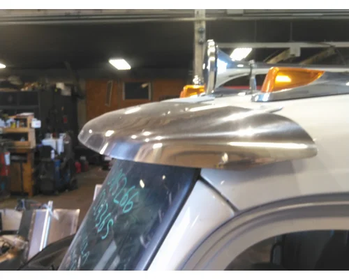 PETERBILT 537 CAB CLIP