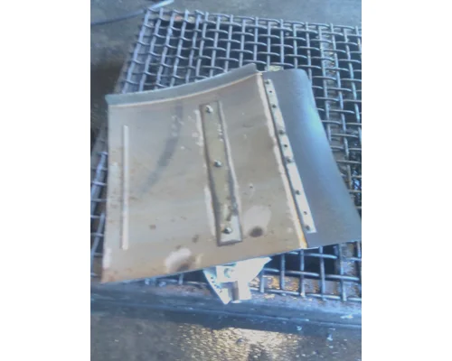 PETERBILT 537 FENDER, QUARTER/HALF REAR