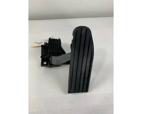 PETERBILT 567 ACCELERATOR PARTS