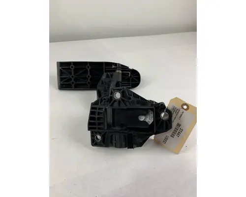 PETERBILT 567 ACCELERATOR PARTS