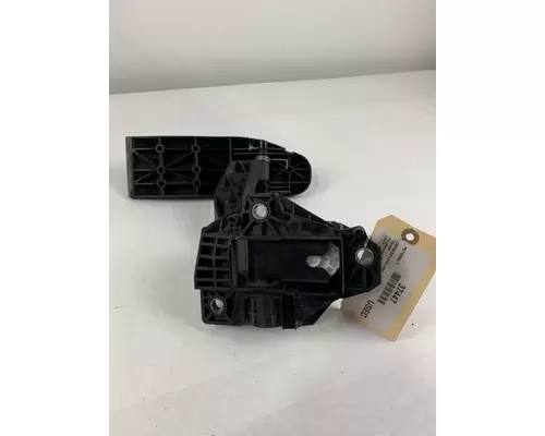 PETERBILT 567 Accelerator Parts