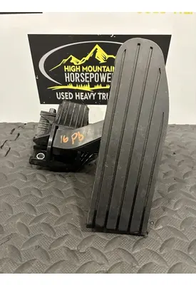 PETERBILT 567 Accelerator Parts