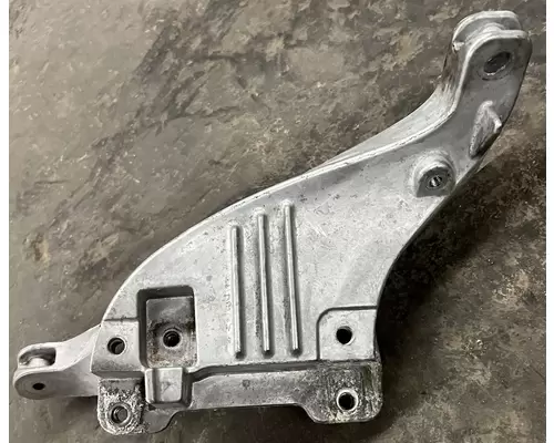 PETERBILT 567 Air Cleaner, Bracket