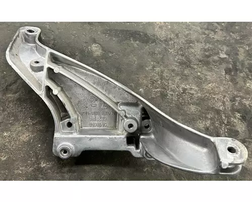 PETERBILT 567 Air Cleaner, Bracket