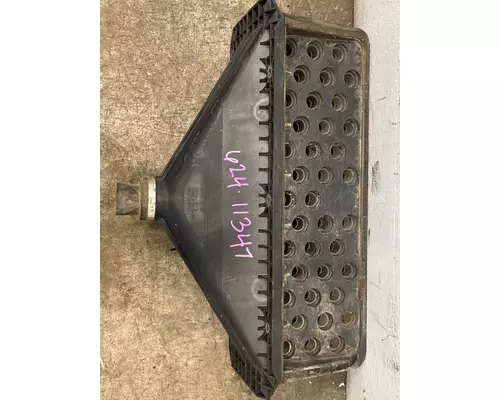 PETERBILT 567 Air Cleaner