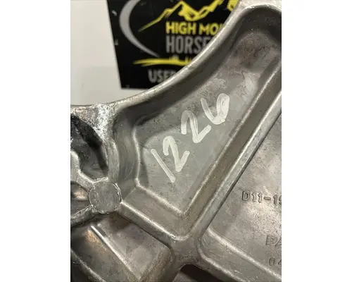PETERBILT 567 Air Cleaner