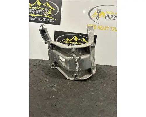PETERBILT 567 Air Cleaner